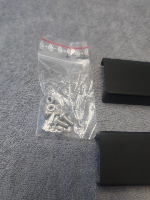 Mocowanie szyby uchwyt do szyby do biokominka