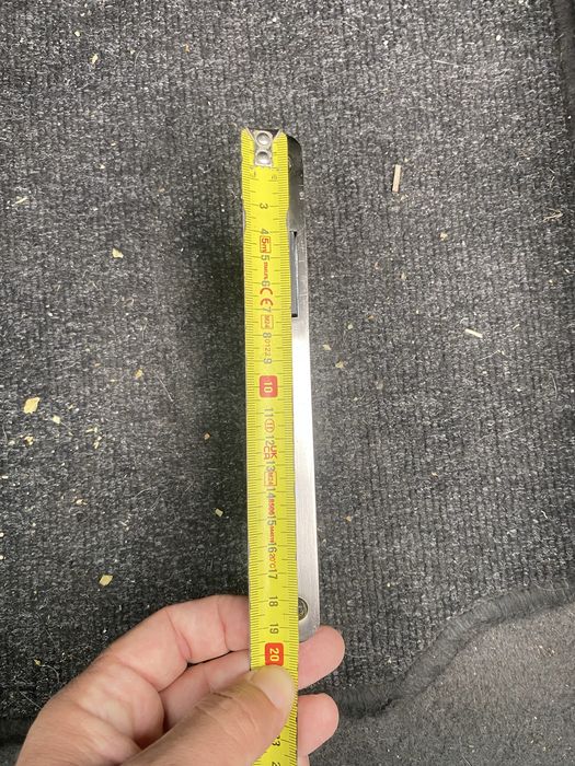 Dobradiças e fechaduras magneticas