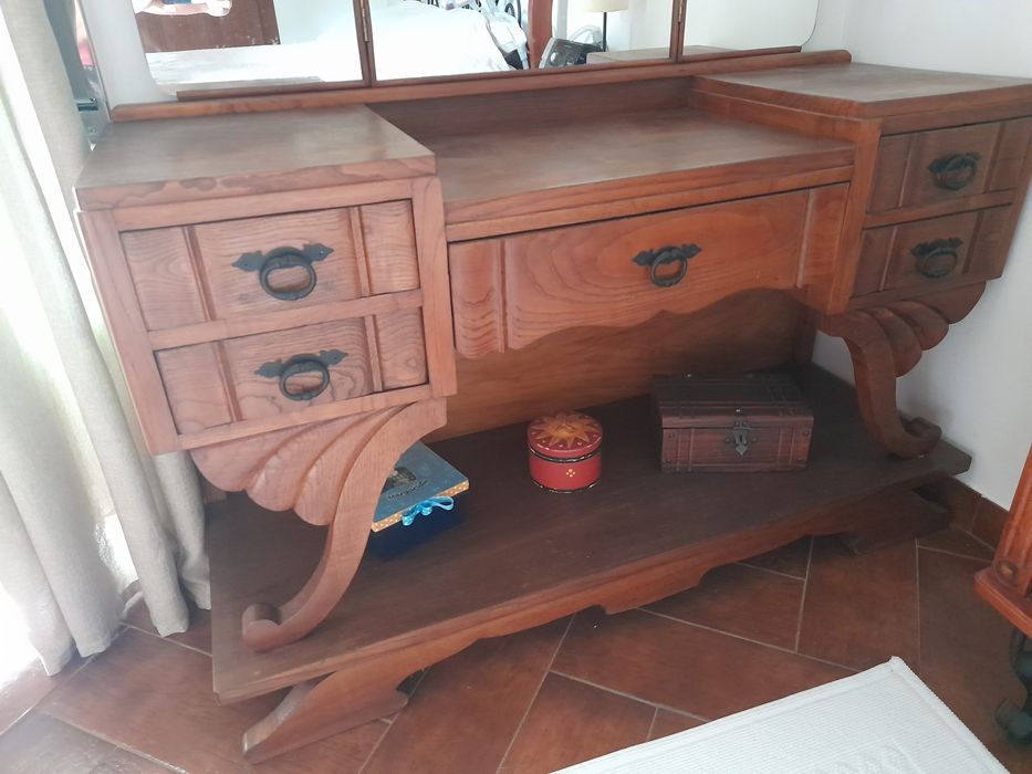 penteadeira/toucador antigo.