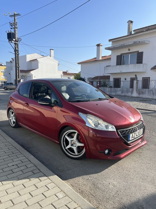 Peugeot 208 gti
