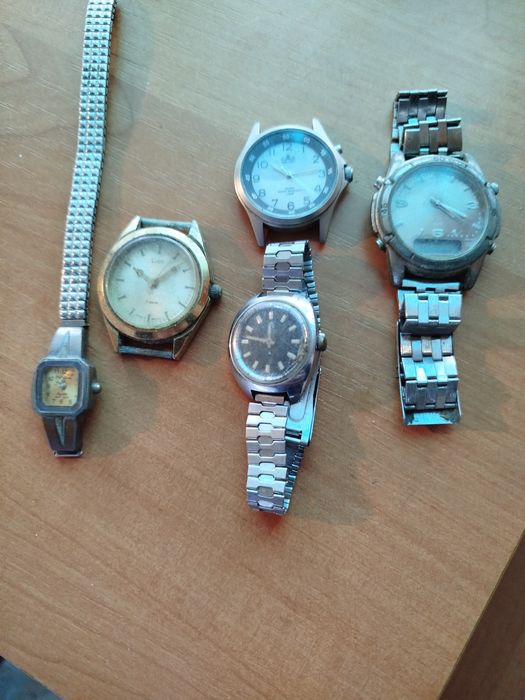 Продам колекцію  годиники