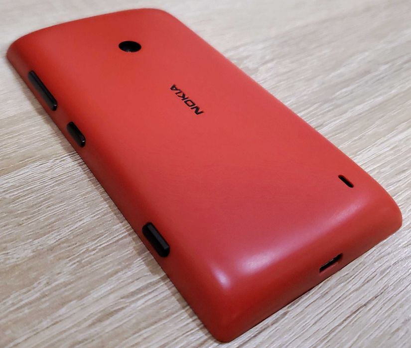 Tелефон Nokia Lumia 520