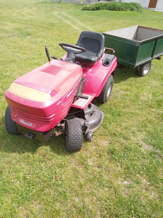 Traktorek kosiarka jonsered