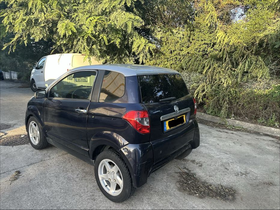 Aixam City Coupe (carta B1 16 anos)