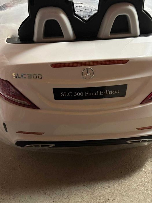 Carro elétrico criança