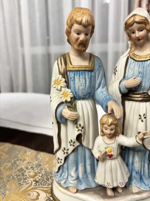Porcelanowa figurka świętej rodziny