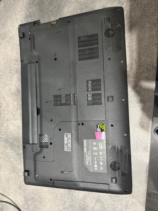 Laptop MSI używany