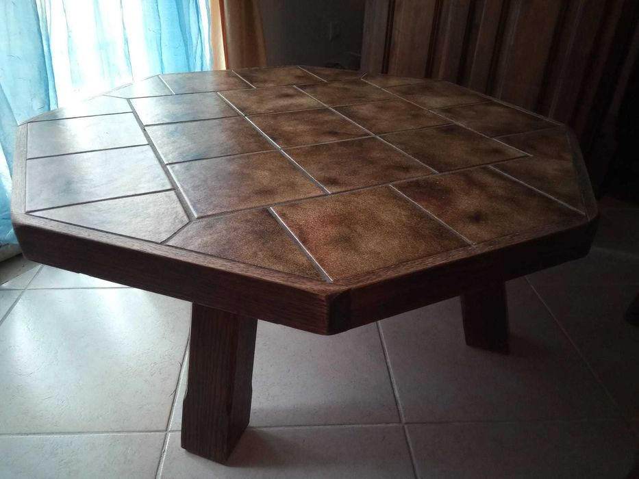 MESA Rústica em Madeira e azulejos