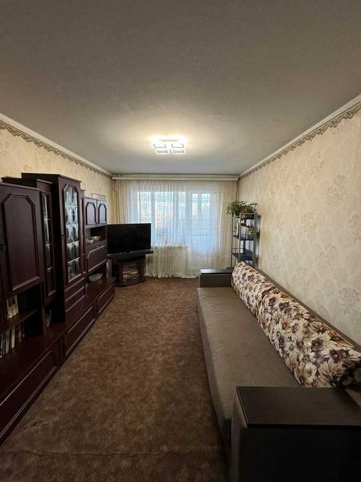 Продам 3-ком. ж/м Парус