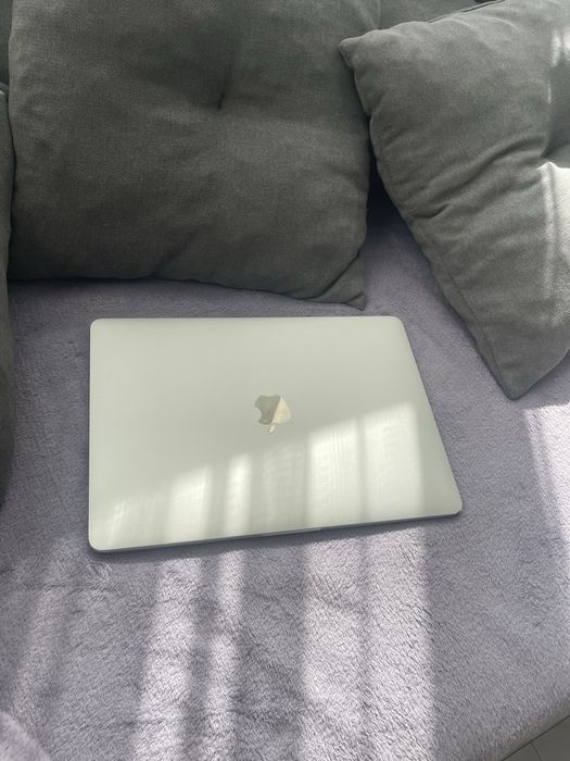 MacBook Pro 2020 16/512 13 дюймов Silver