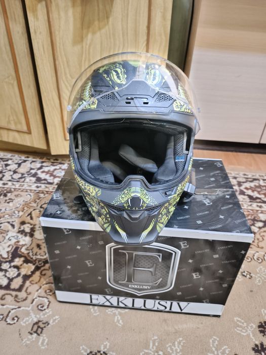 Шолом для мото з мото гарнітурою