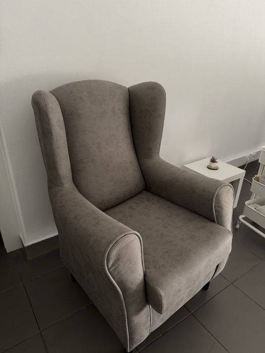 Cadeirão como novo quase sem uso