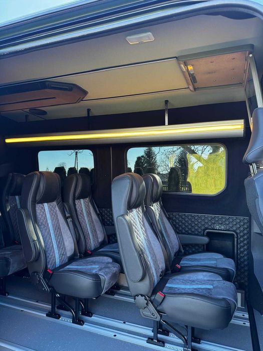 Wynajem BUS - VIP - Renault Master - 9 osób - WEBASTO - KLIMATYZACJA