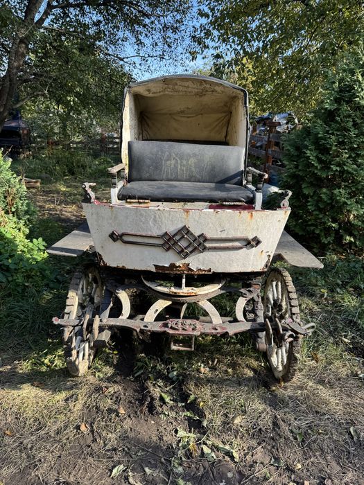 Карета візок під реставрацію.