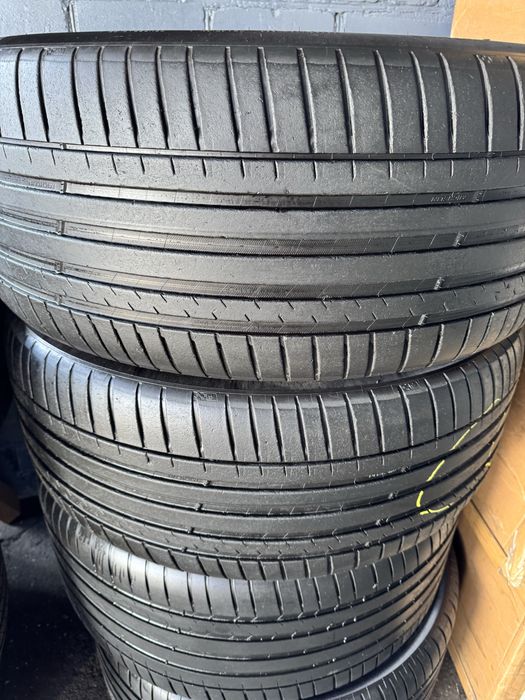 Шини літні/ різноширокі 285/45/22-325/40/22 Michelin