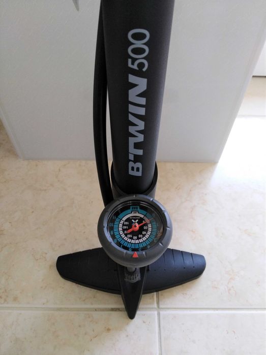 Bomba de pé BTWIN 500