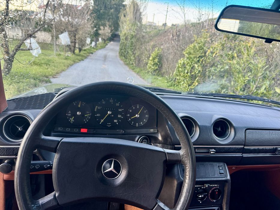 Mercedes W123 300d