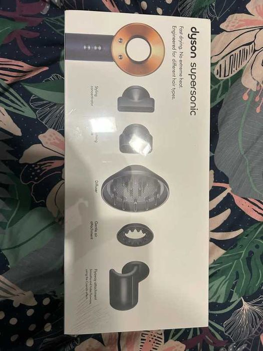 Stan idealny suszarka do włosów prezent-nowa