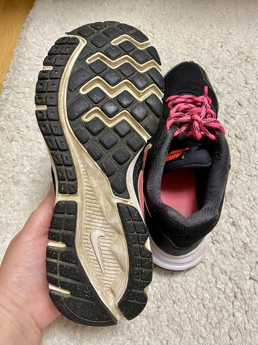 Продам кросівки Nike 39 розмір