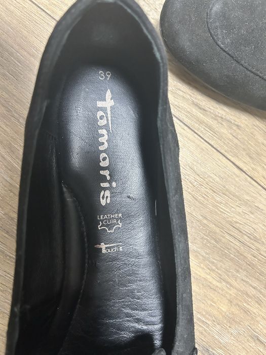 Взуття жіноче