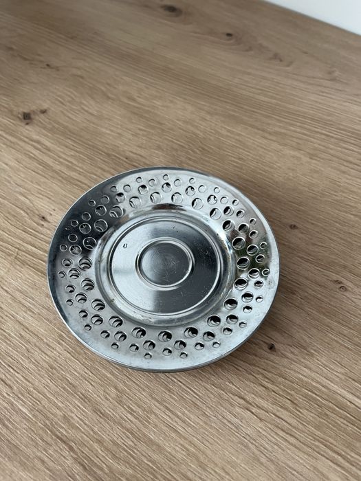 Metalowe podstawki pod szklanki ażurowe
