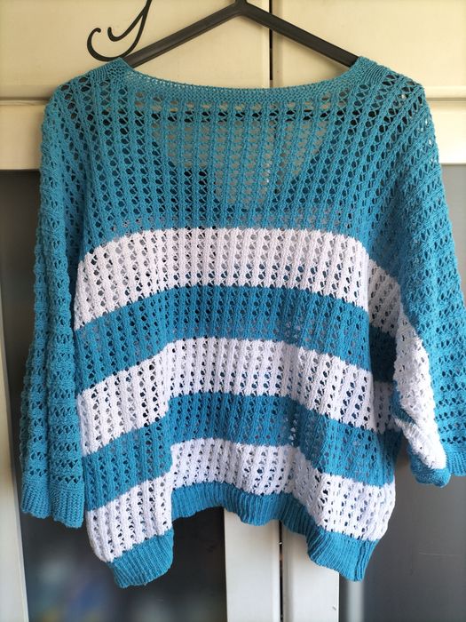 Camisola tamanho único azul turquesa e branco
