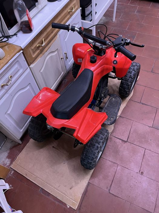 moto 4 para criança