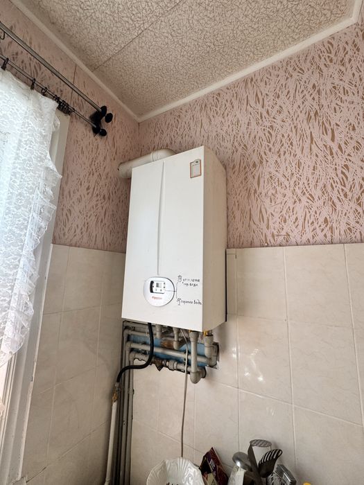Продам Дом в Романково ( Каменское 1.5 км., правый берег )Днепр 50 км.