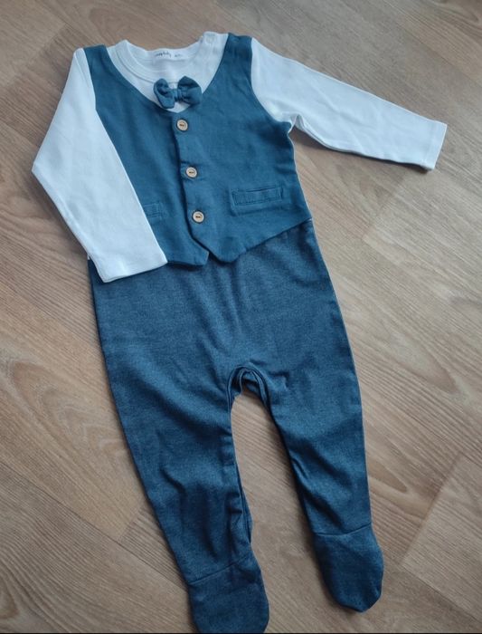 Nowy świąteczny elegancki pajacyk niemowlęcy rozm.80