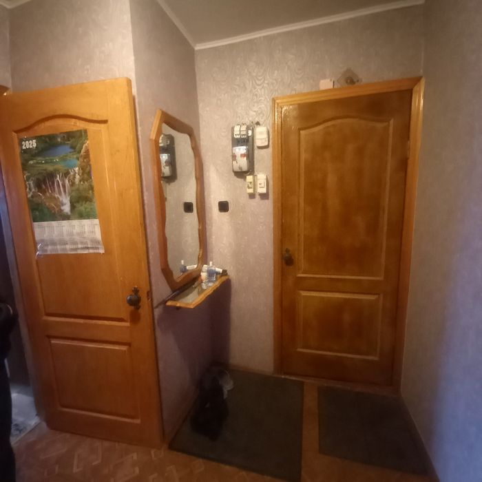 Продам 3х.кімн.квартира 63м. 4/5 м.Мерефа 27тис.