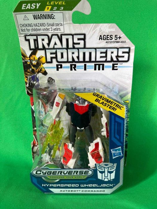 Optimus Prime  Smokescreen  Airachnid  Vehicon  Hyperspeed Wheeljack  Predaking Bulkhed Soundwave   Bumblebee Smokescreen Knock Out   Fallback -Hasbro