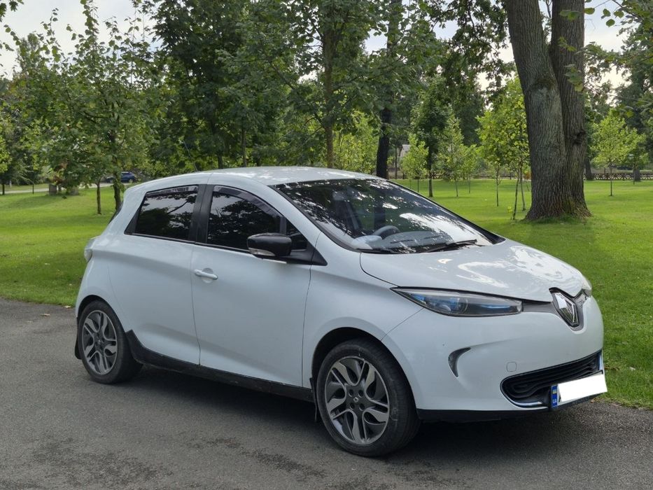 Продаю Renault Zoe 2014