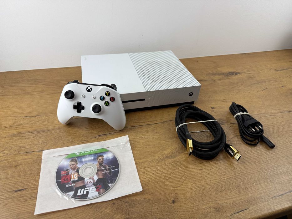 Konsola Xbox One S 1000GB + pad, wersja NA PŁYTY, komplet kabli - GRY