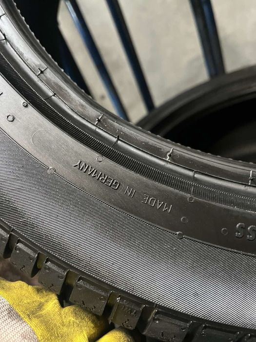 245/45/17 R17 Continental WinterContact TS830P 4шт нові зима