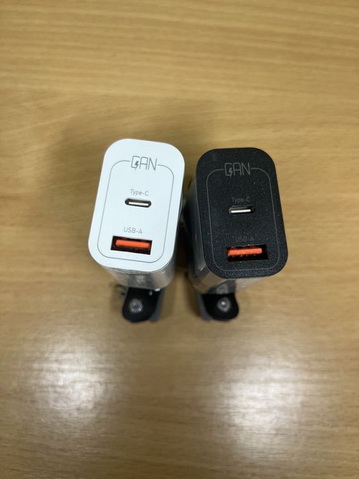 Essager 18w, 20w, 65w (зарядне для телефону)