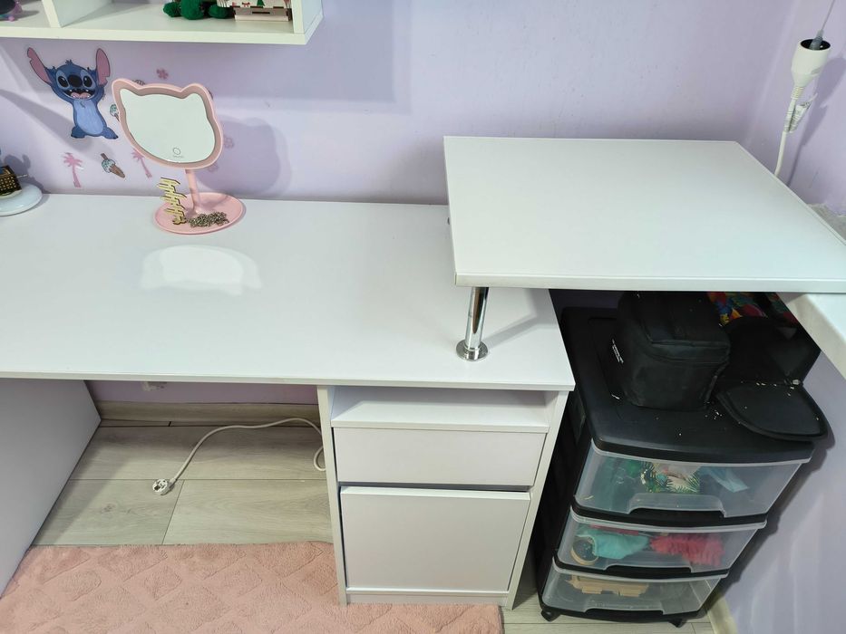 Biurko z półką i szafką