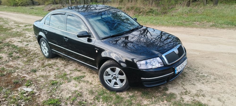 Продаю skoda superb 2006 рік автомат