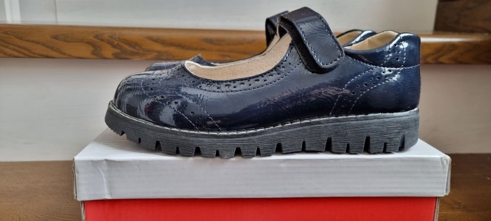 Туфли lapsi для девочки 35р лапси