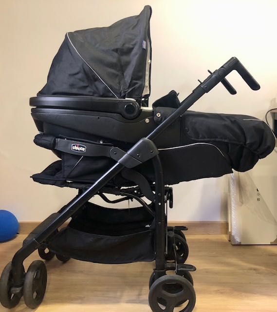 Trio Sprint Chicco - Carrinho / Alcofa / Ovo