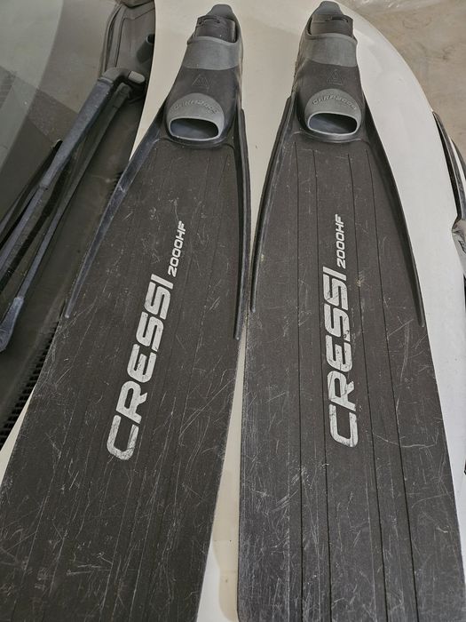 Barbatanas cressi