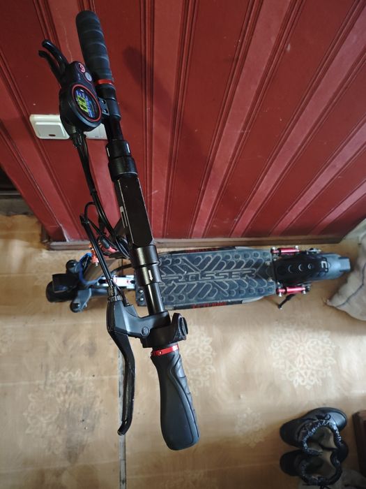 Crosser t4 turbo електросамокат