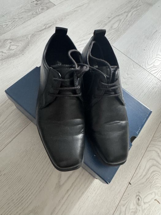 Chłopięce buty eleganckie
