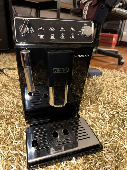Delonghi Autentica Máquina de Café Automática