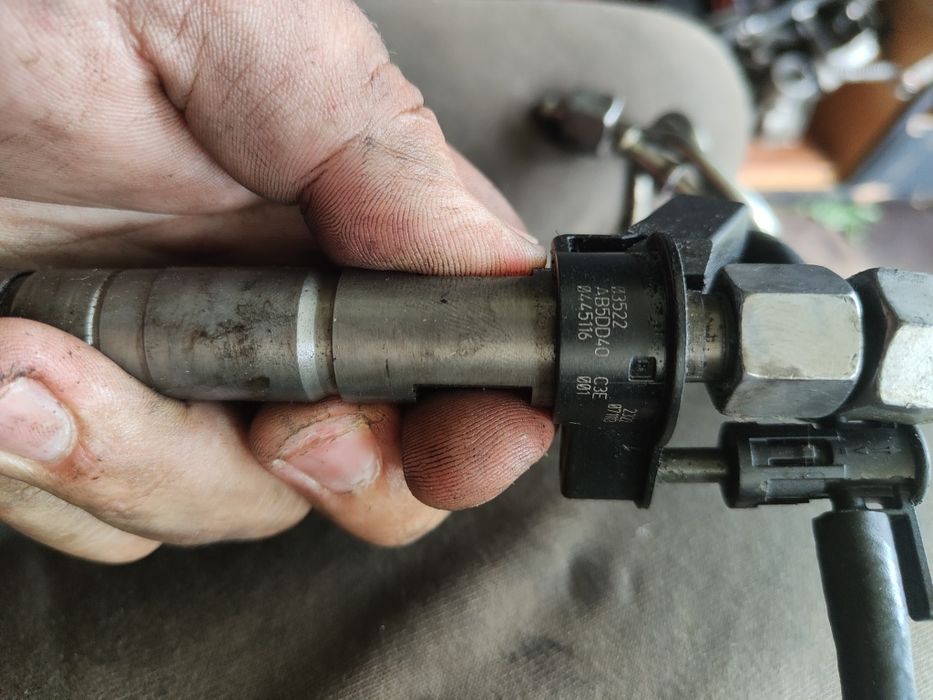 Wtryskiwacze BMW e87 E90 E91 E92 E60 x3 177km n47 0445116001