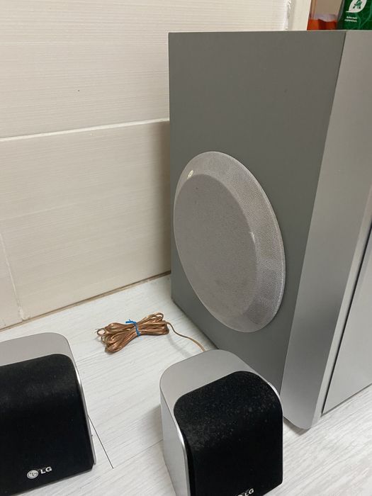 Colunas de Home Cinema LG
