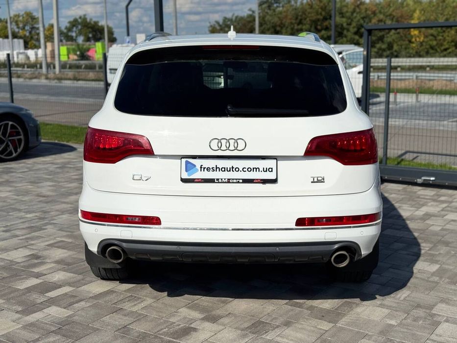 Audi Q7 2010 freshauto
