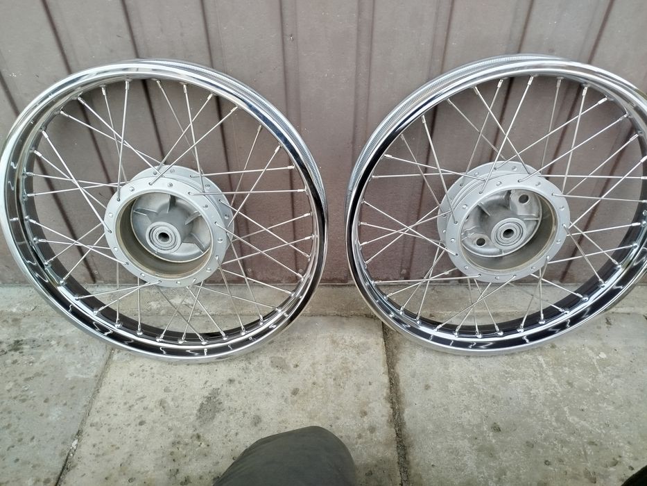 Koła wsk 125 bez graweru nierdzwne szprychy