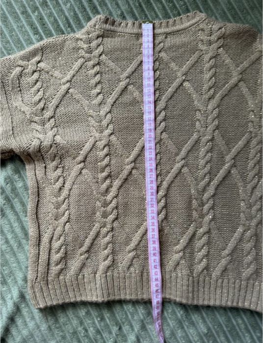 Светр .Розмір М-L