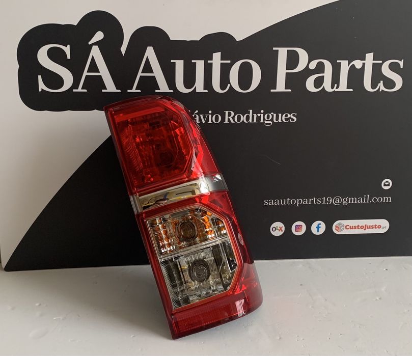 FAROLINS TOYOTA HILUX 2011