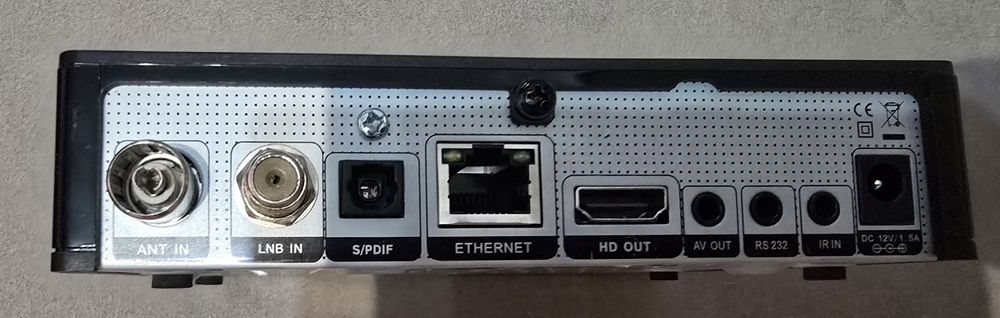 Recetor APEBOX C2 DVB-S2+DVB-T2/C